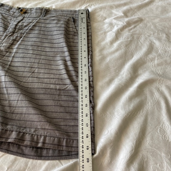 Billabong Men's Gray Striped Chino Casual‎ Walking Beach Shorts Cotton Size 36 - Picture 15 of 16